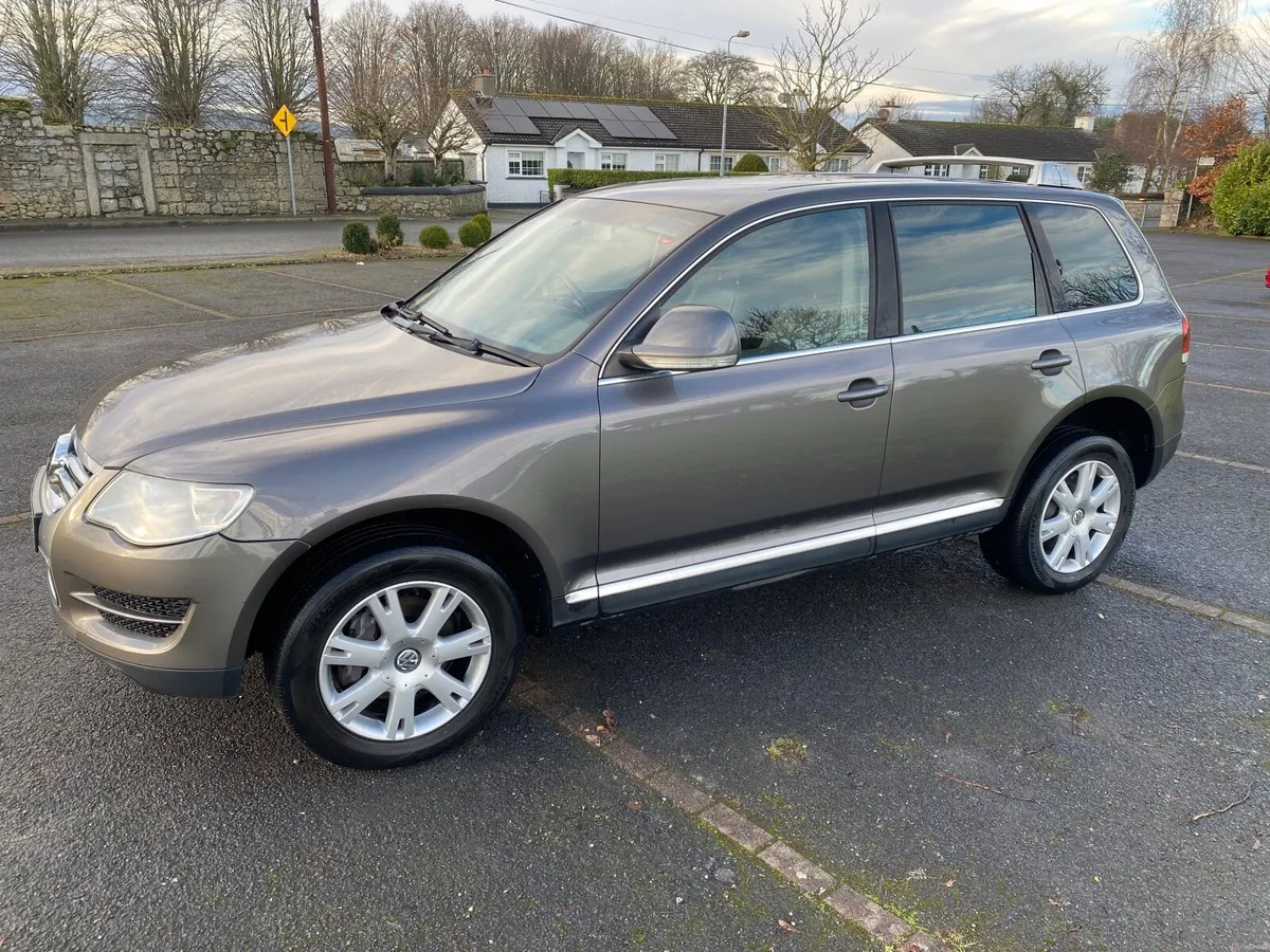 Volkswagen Touareg 2009 - Image 1