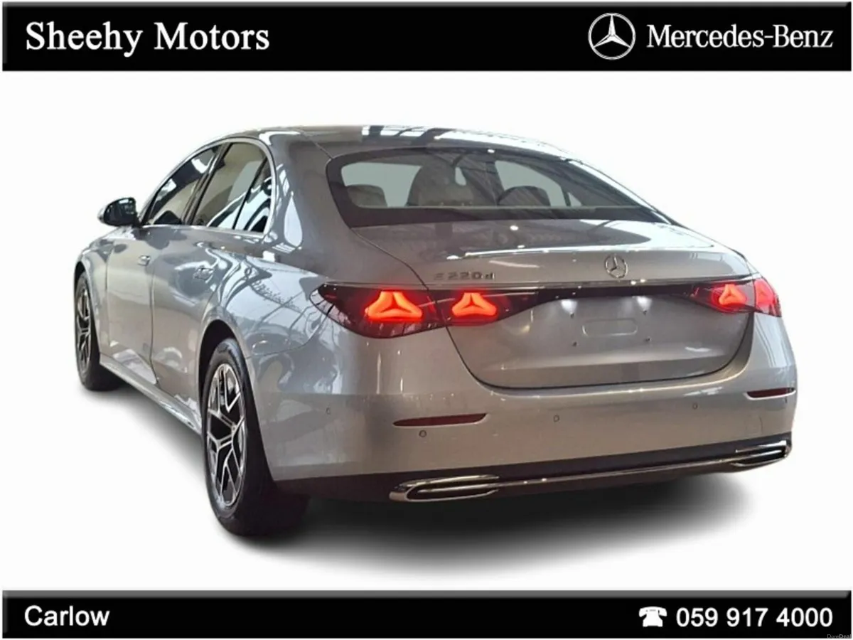 Mercedes-Benz E-Class E220d Exclusive Line *AVAILA - Image 3
