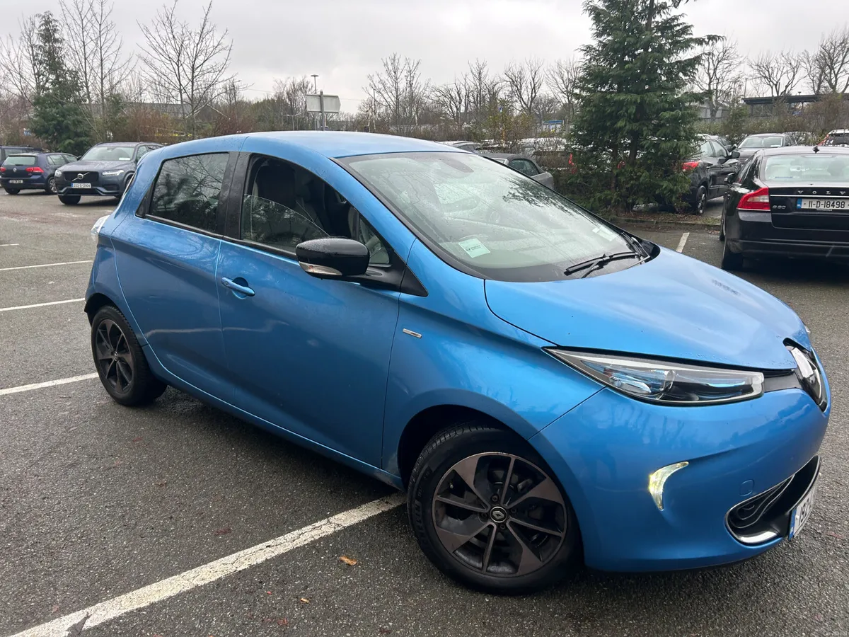 Renault Zoe 2019, Electric Nct 9/27 Signature. - Image 1