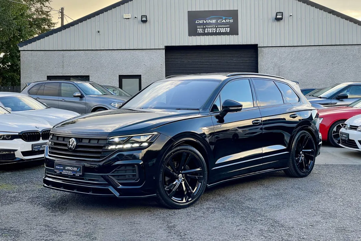 Volkswagen Touareg 2022 - Image 3