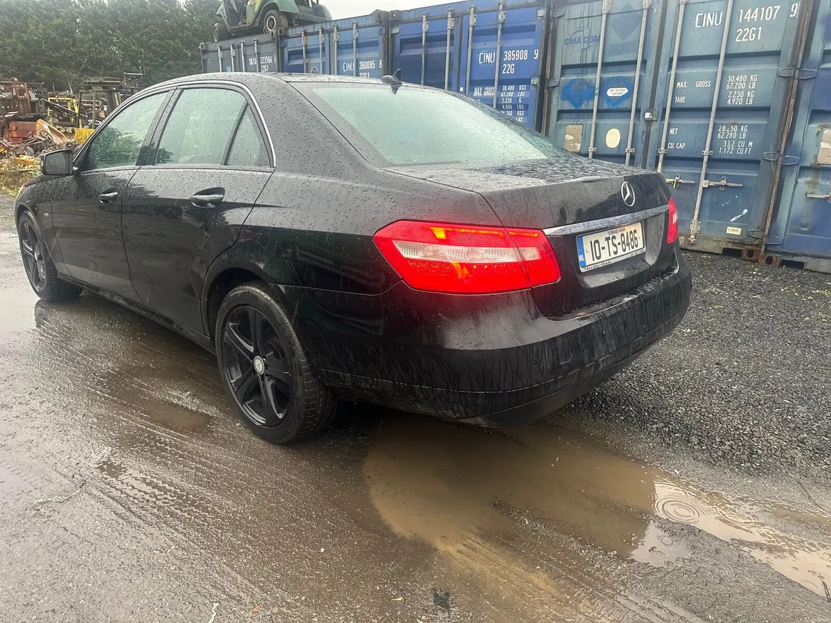 Mercedes Benz E class - Image 3