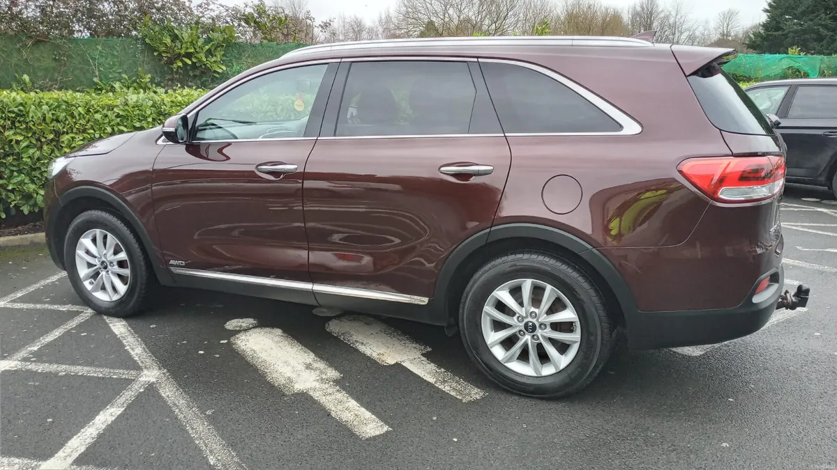 KIA SORENTO / 2017 / 2.2 DIESEL / 7 SEATER /MANUAL - Image 5