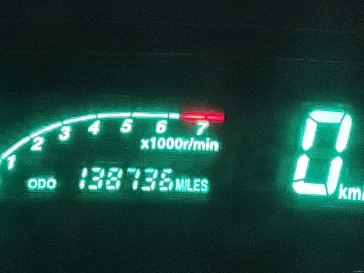 2004 Toyota Yaris - Image 3