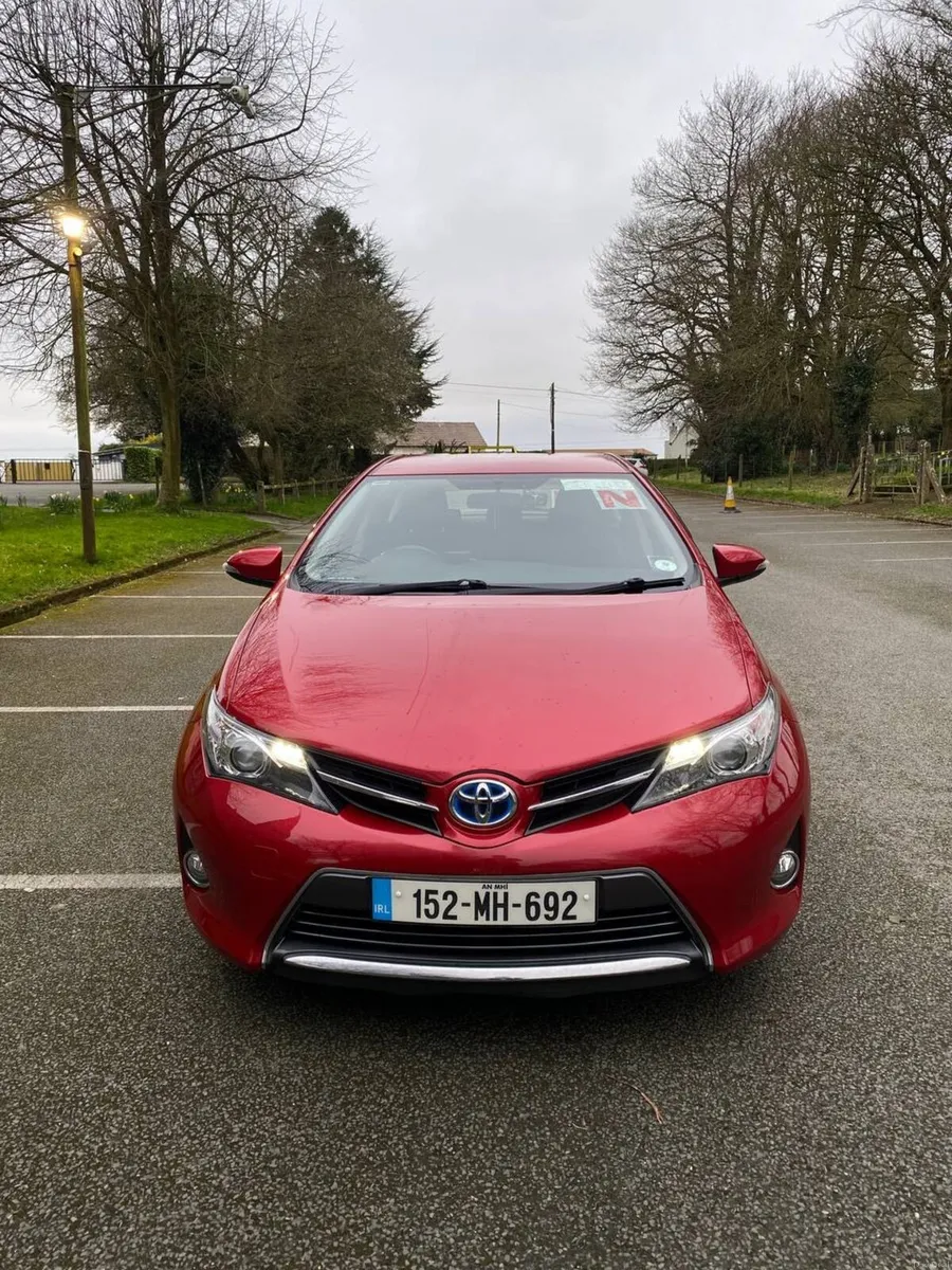 Toyota Auris 2015 - Image 1
