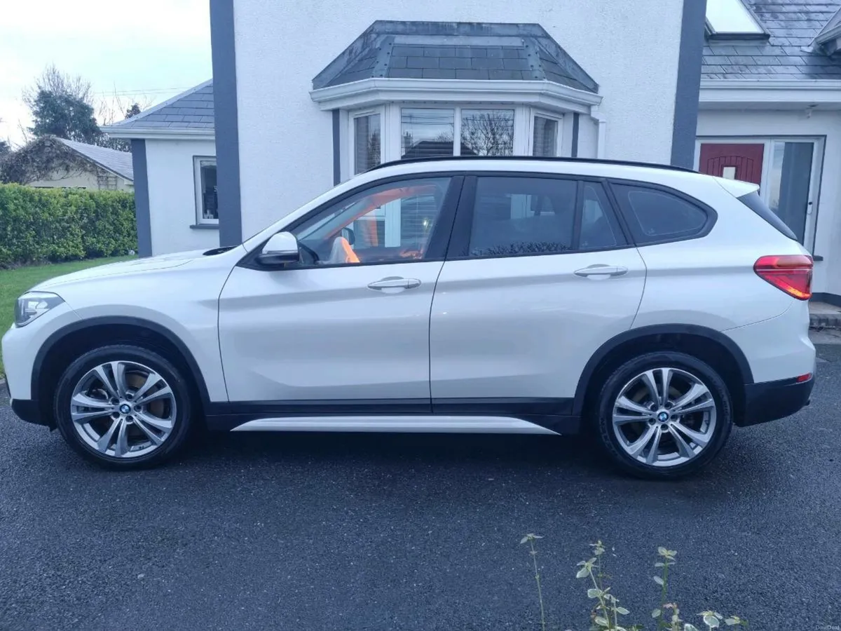BMW x1 X drive 2.0 diesel with reverse camera - Image 1