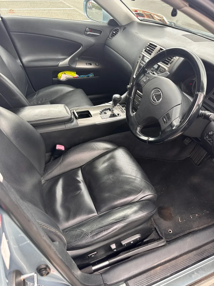 Lexus IS 2009 - Image 3