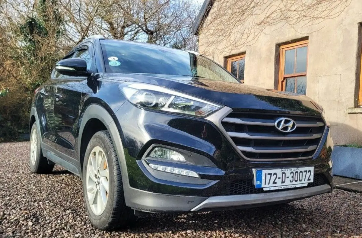 Hyundai Tucson 2017 v. low mileage, full S. H. - Image 1