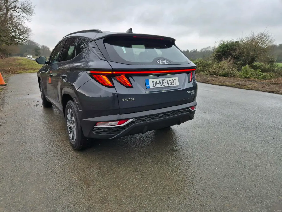 21 Hyundi Tuscon hybrid 1.6 petrol - Image 4