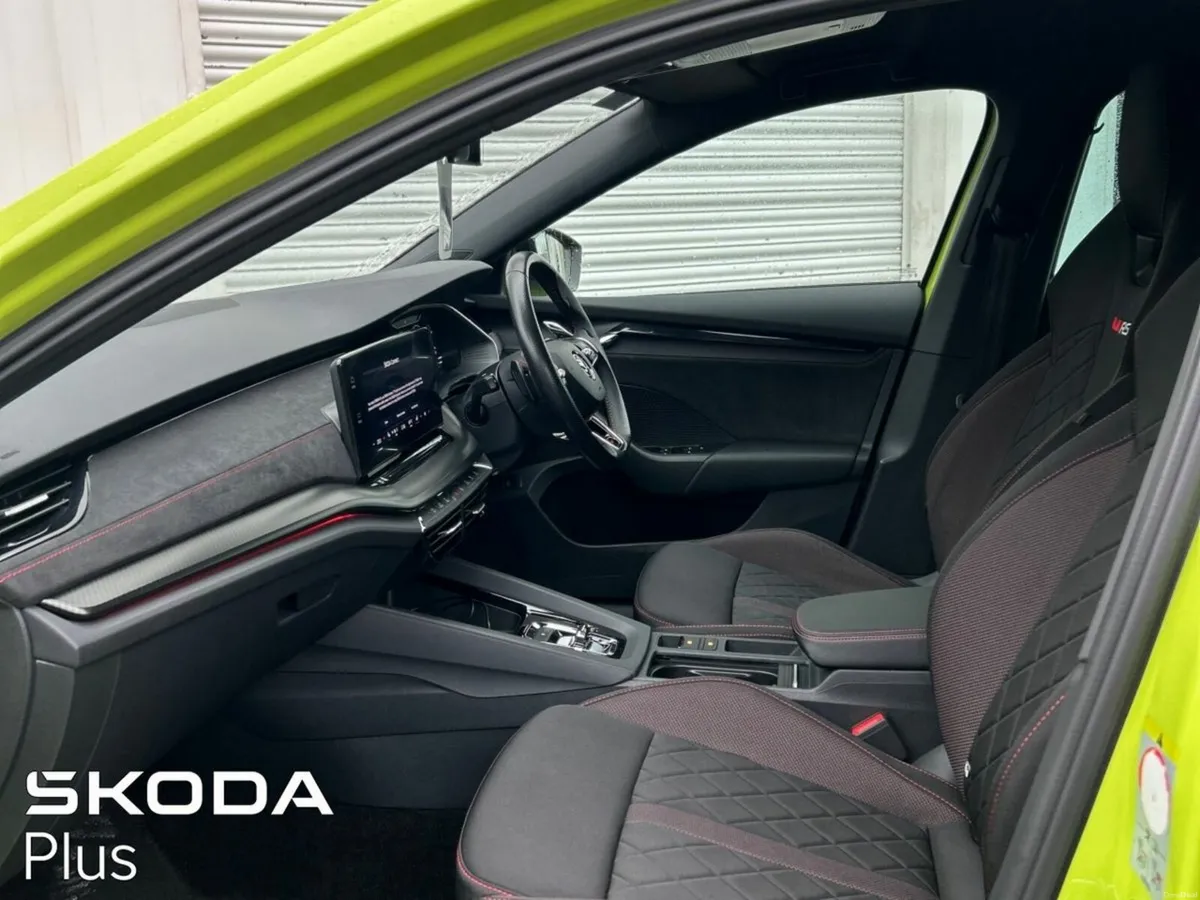 Skoda Octavia OCTAVIA RS 2.0 TDI 200 BHP DSG - Image 4