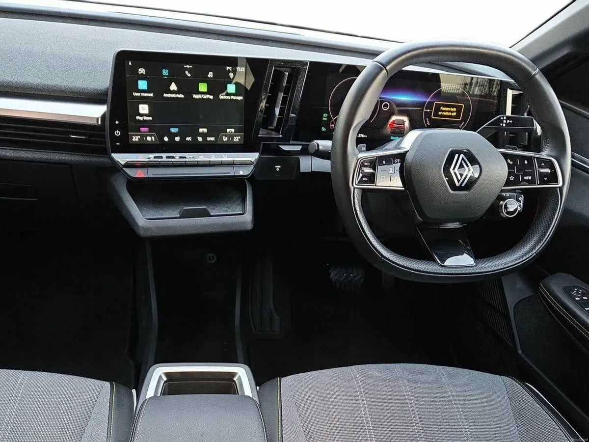 Renault Megane E-Tech EV60 220hp Techno - Image 2