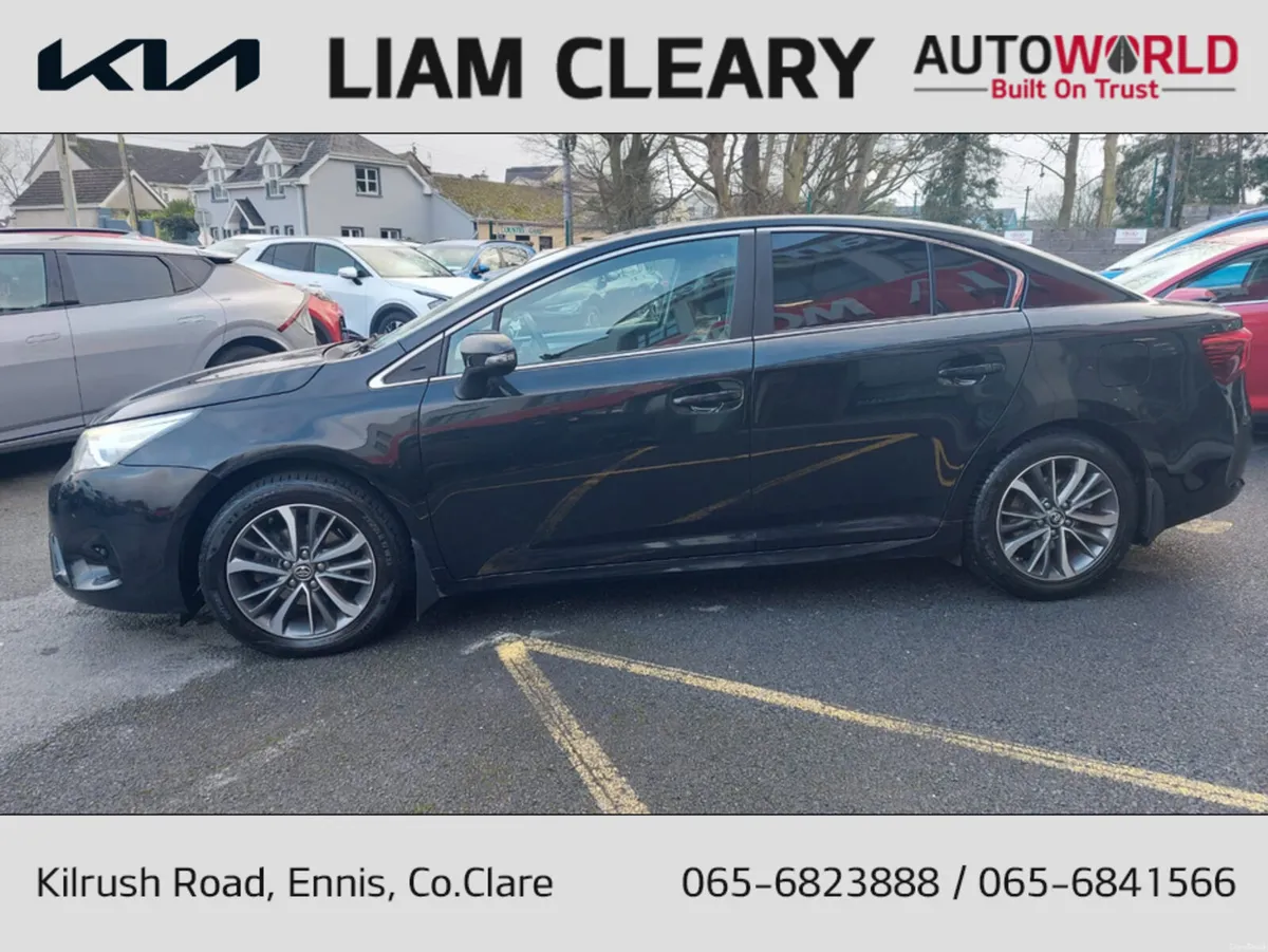 Toyota Avensis 1.6 D SOL NAV 4DR - Image 2