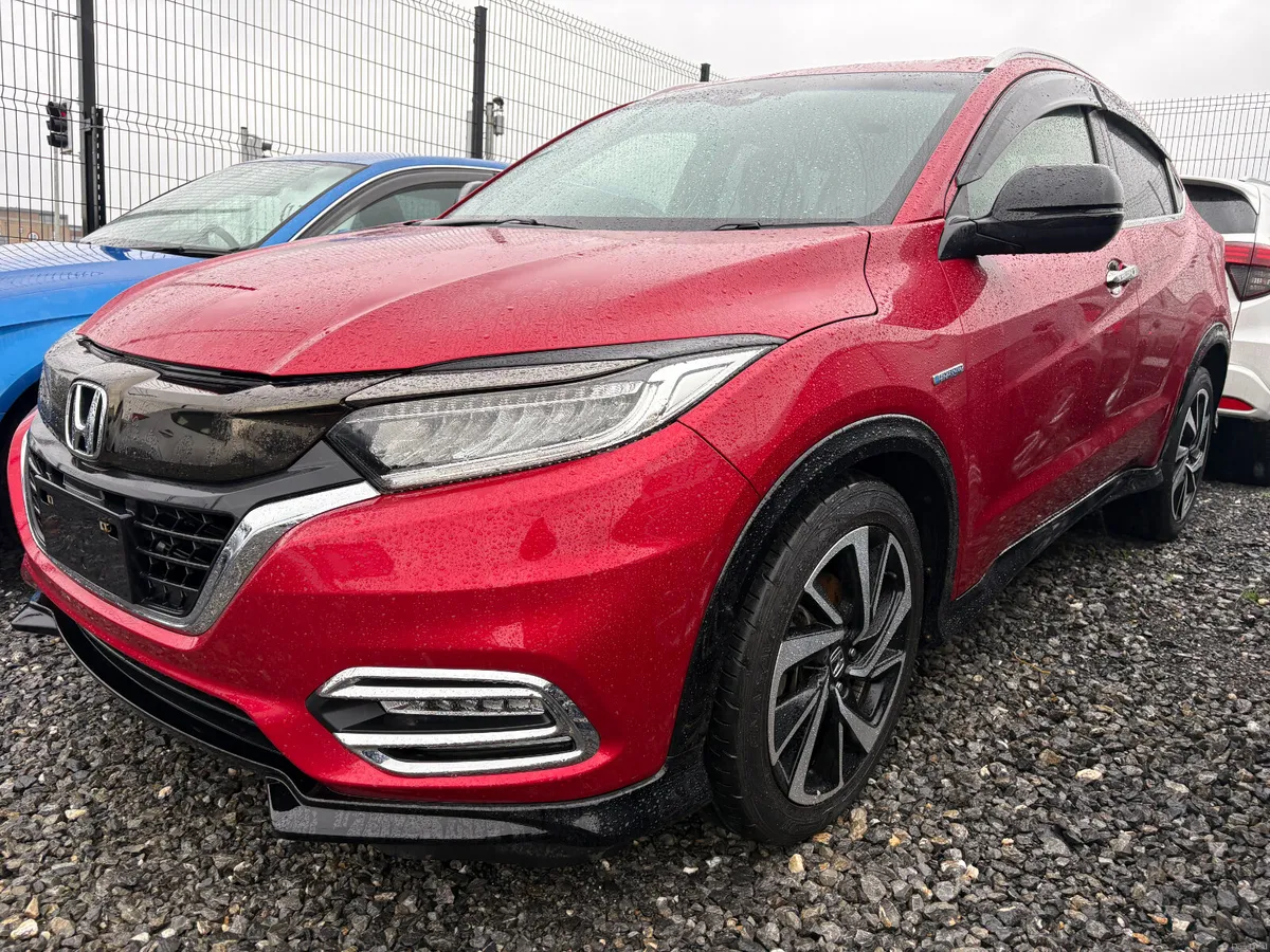Honda Vezel RS 1.5 Hybrid *HUGH SPEC* - Image 2