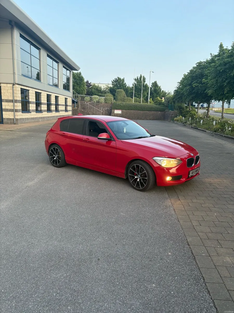 BMW 1 series SE (Business Spec) - Image 1