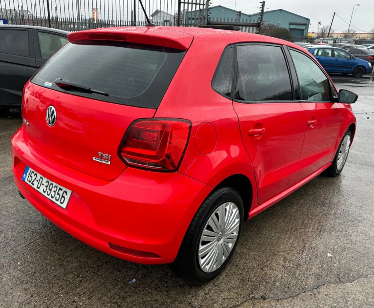 2015  VOLKSWAGEN POLO Auto/only 52522 km/ warranty - Image 4