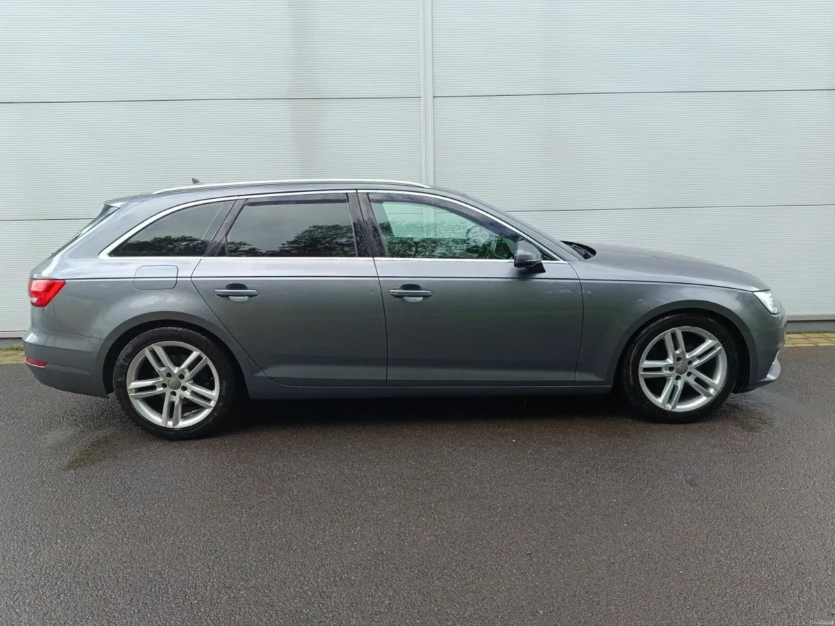 Audi A4 A4 Avant 2.0TDI 150HP Sport Ultra - Image 2