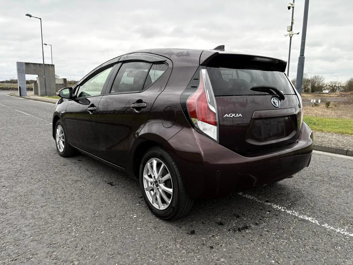 2015 Toyota Aqua 1.5 PETROL HYBRID AUTOMATIC - Image 3
