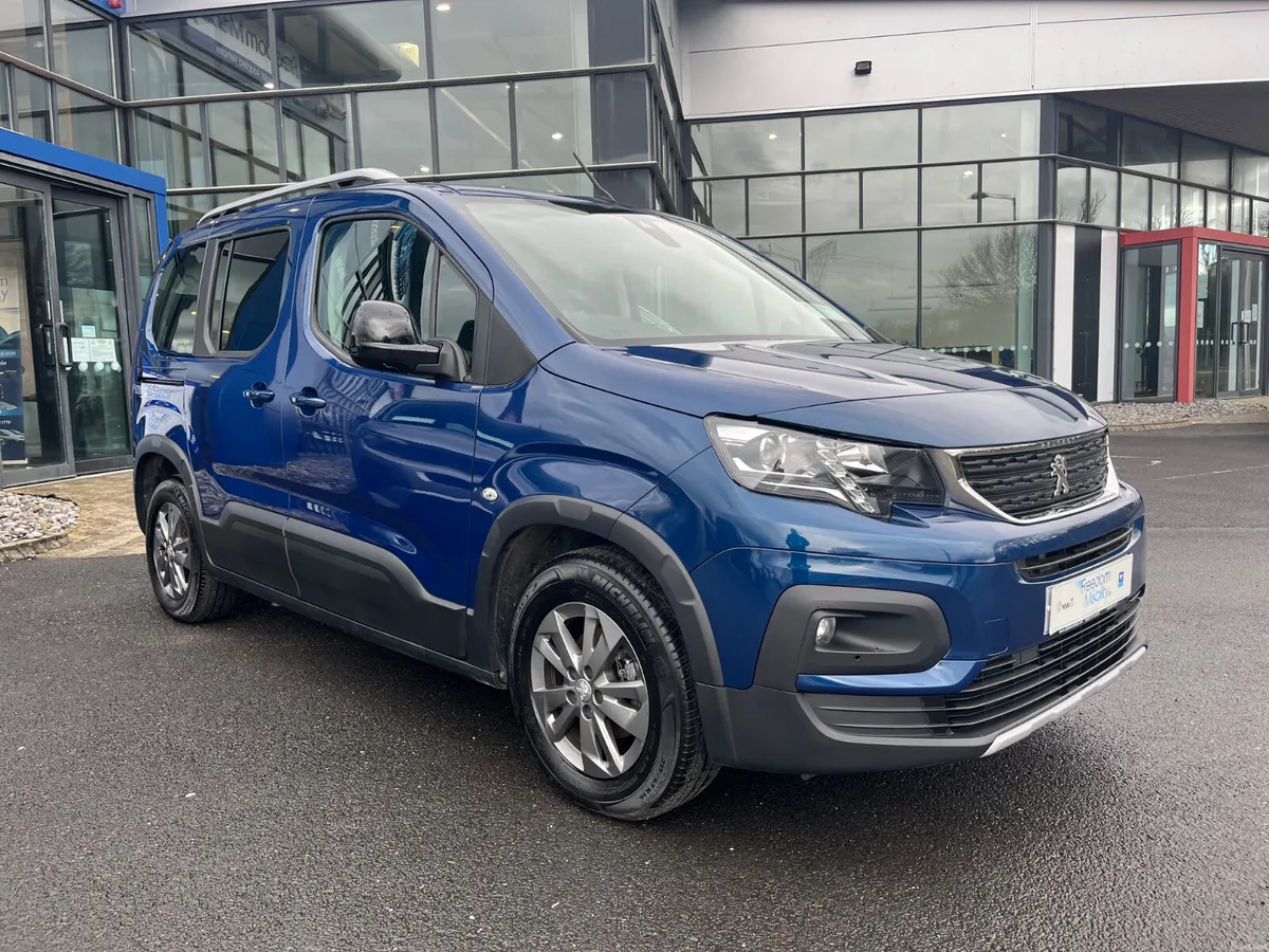 Peugeot Rifter 2022 Wheelchair Access - Image 1