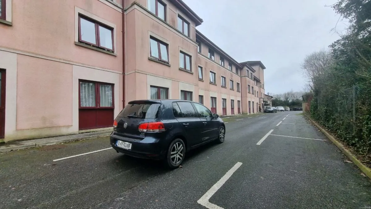 2010 golf 1.6 diesel automatic New NCT 03/27 - Image 4