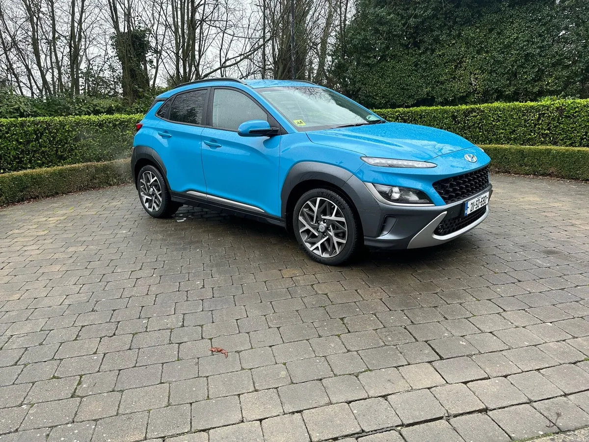 Hyundai Kona 1.6 Hybrid.   ‘ Very Low Mileage - Image 1