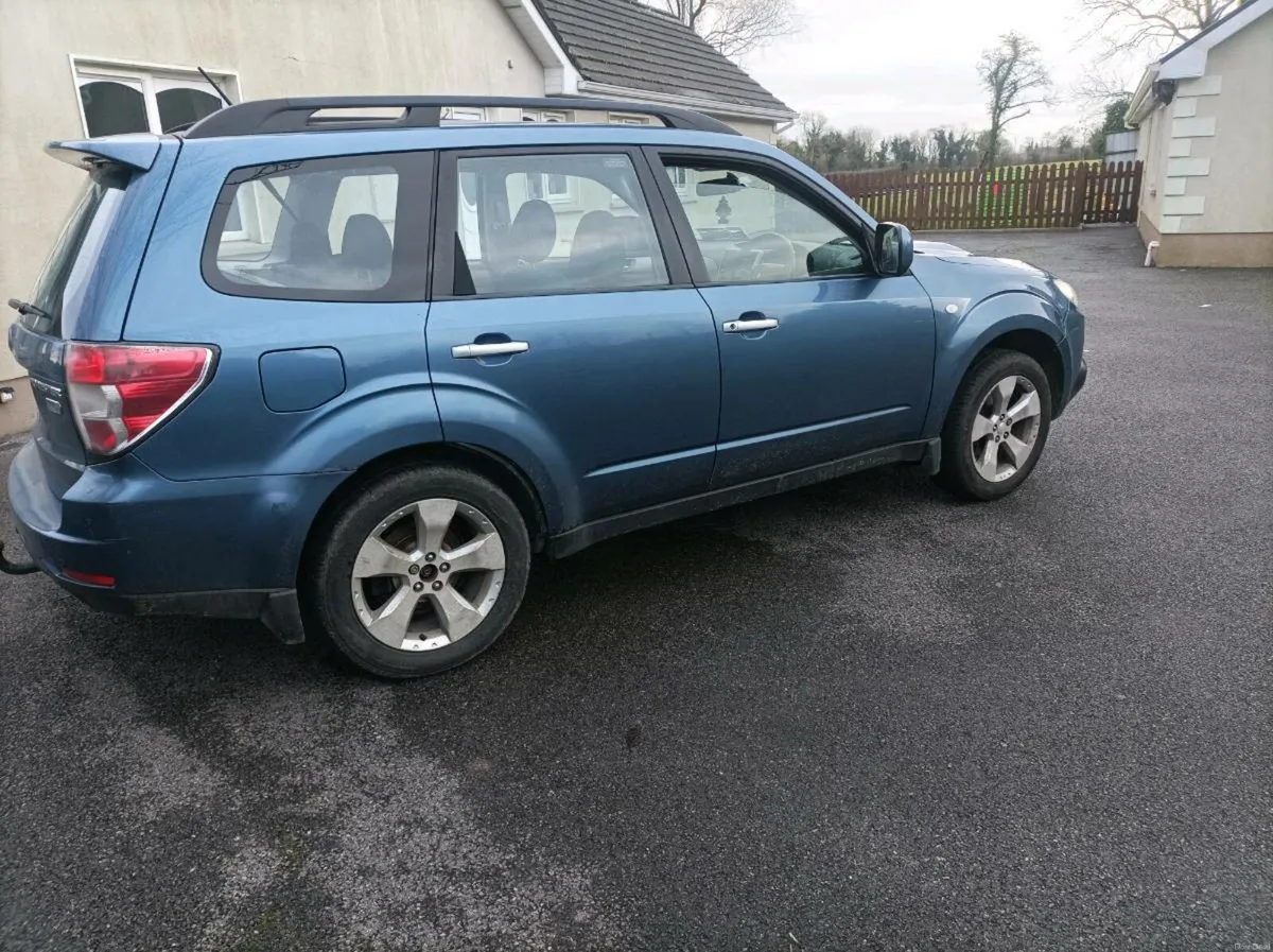 Subaru Forester XC 2.0D Manual AWD - Image 2