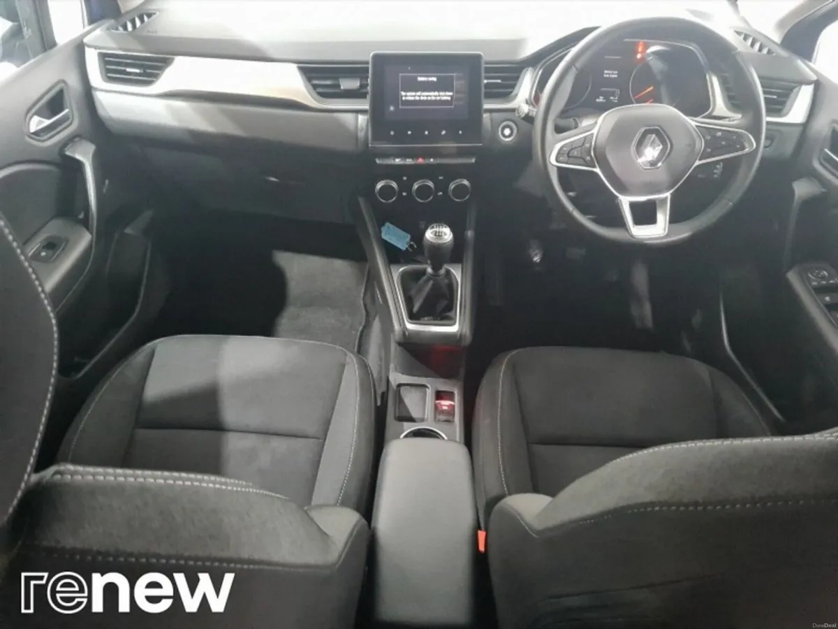 Renault Captur dCi 95 Iconic - Image 2