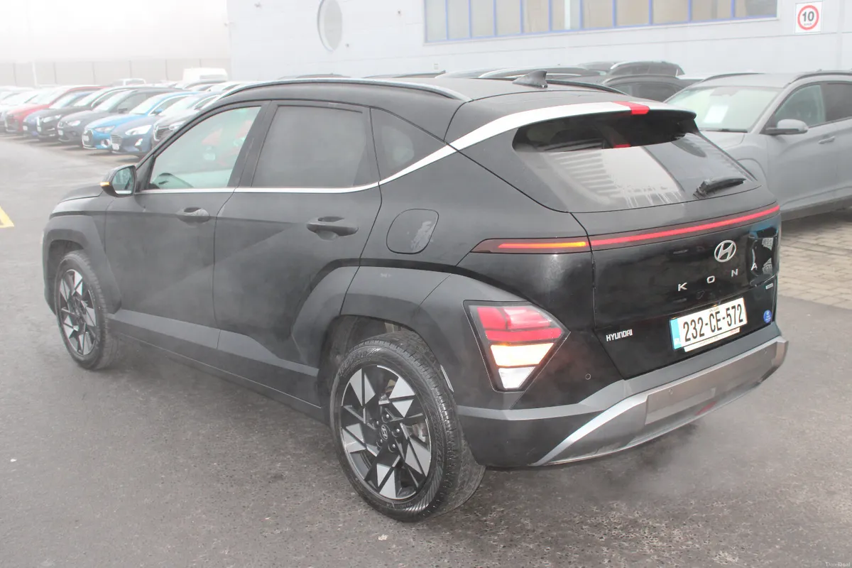 Hyundai KONA 2023 - Image 3
