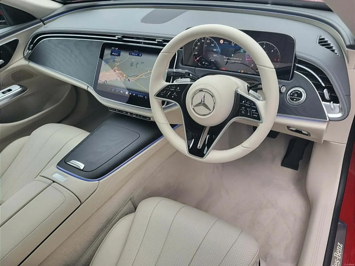 Mercedes-Benz E-Class E220d Exclusive PLUS AUTO - Image 2