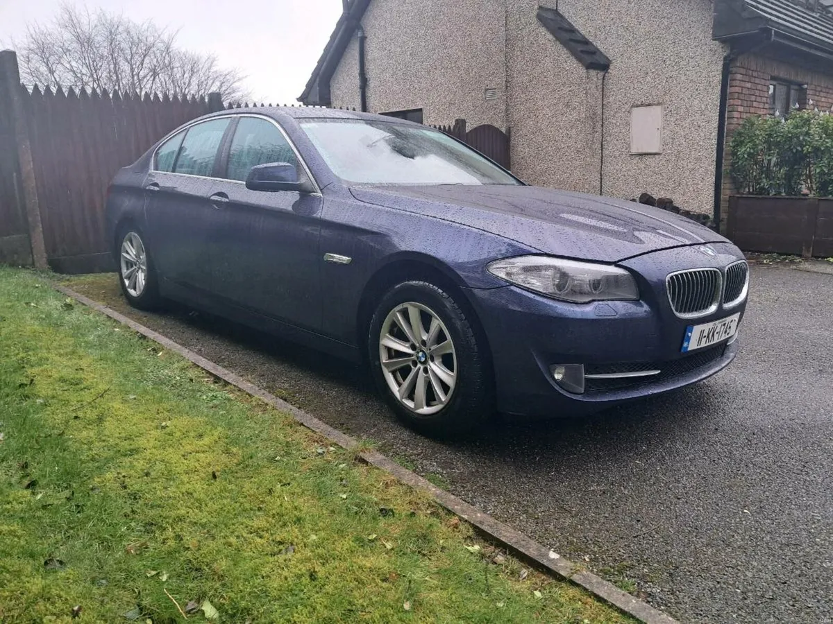 2011 BMW 520D SE Saloon - Image 1