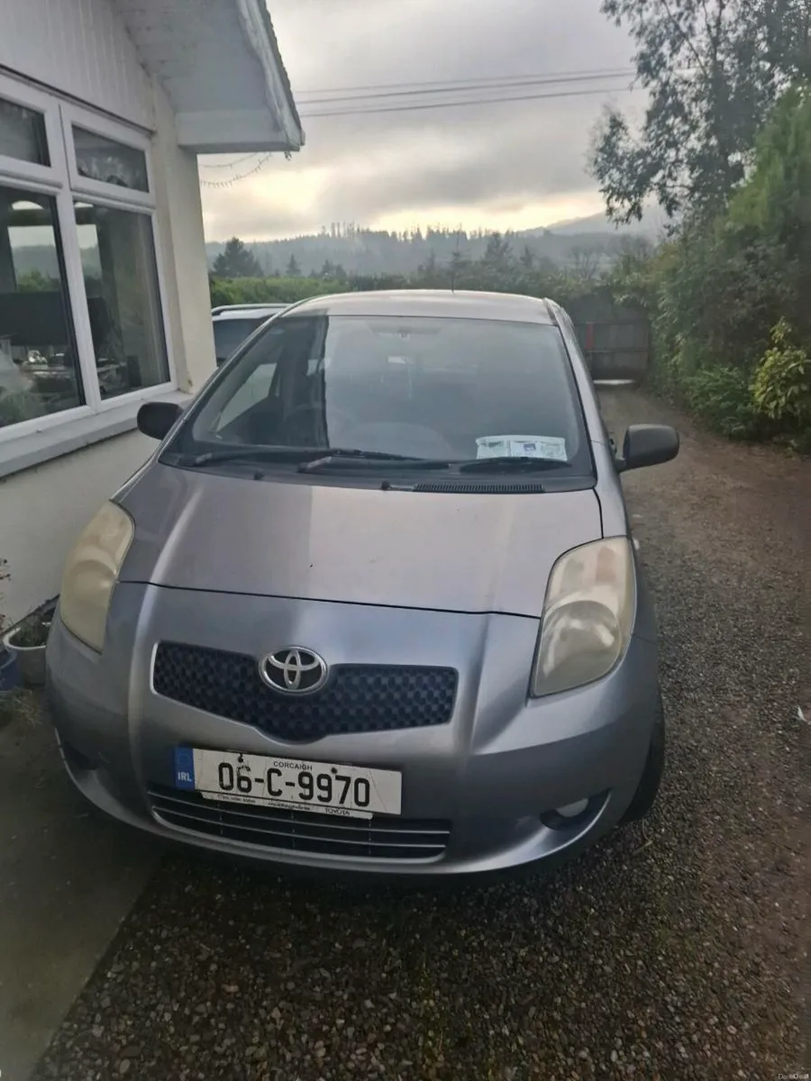 2006 Toyota Yaris - Image 2