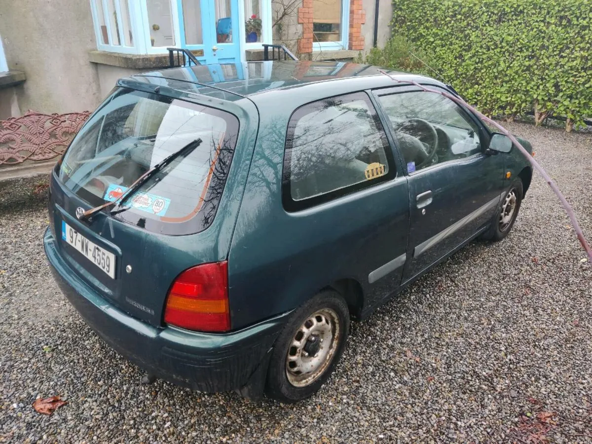 Toyota starlet - Image 4
