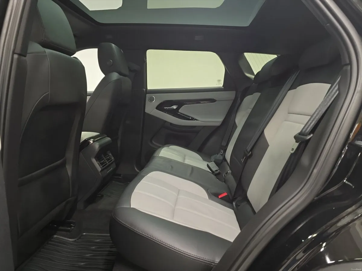 Land Rover Range Rover Evoque Hatchback Dynamic SE - Image 4