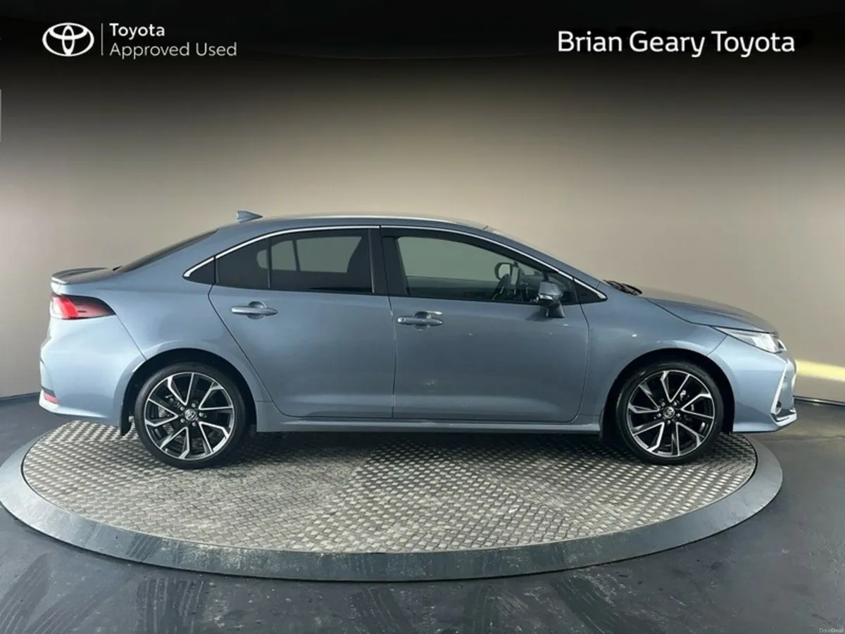 Toyota Corolla HYBRID SOL SALOON - Image 3