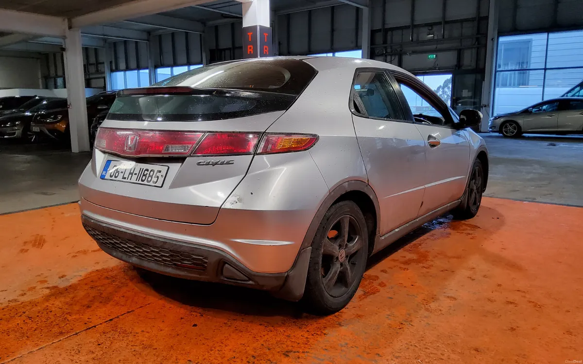 Honda Civic 2006 - Image 3