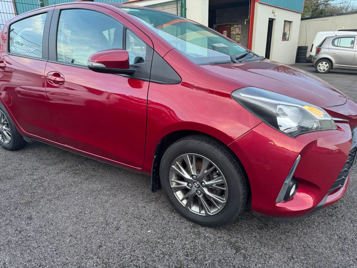Toyota Yaris 2019 - Image 2