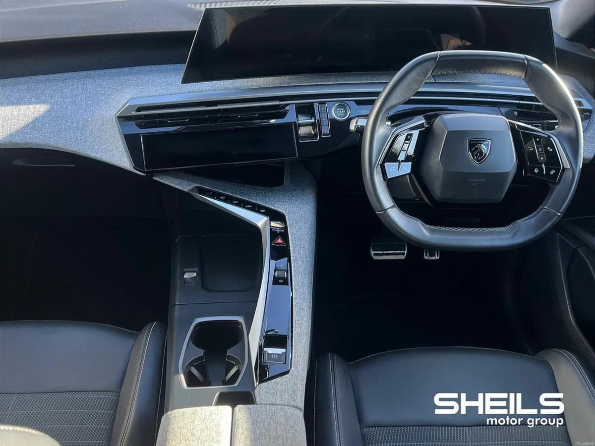 Peugeot 3008 Automatic 1.2 Petrol Hybrid Allure - Image 3