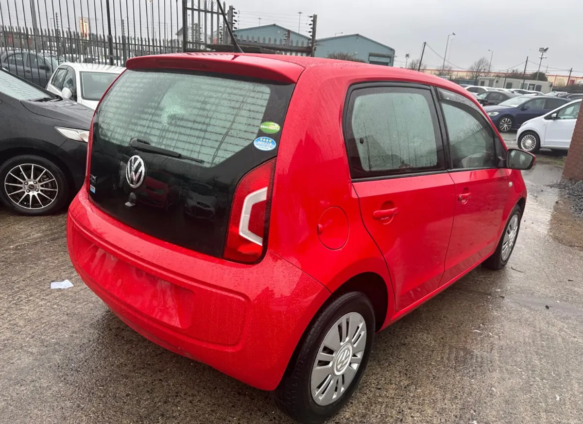 2015 Volkswagen Up Auto /only 53k km/warranty - Image 4