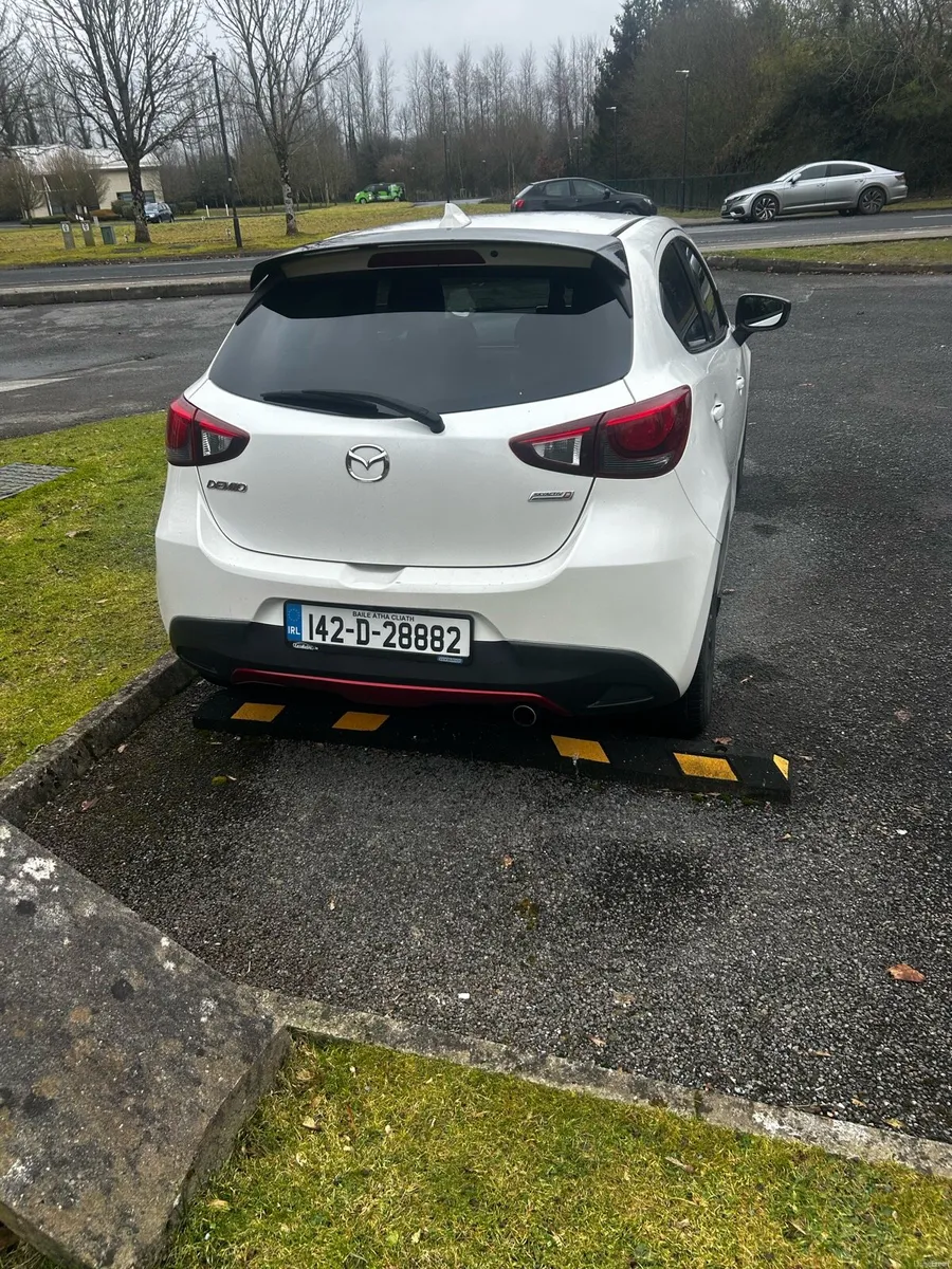 Mazda demio - Image 4