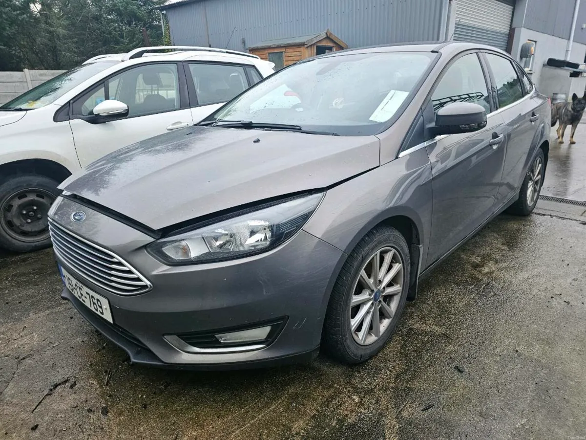2015 Ford focus - Image 2