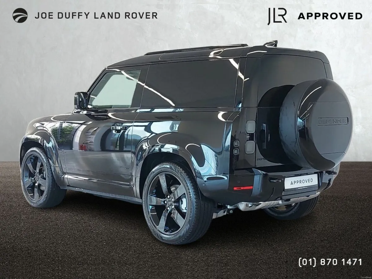 Land Rover Defender 90 X-Dynamic SE D250 - Image 3