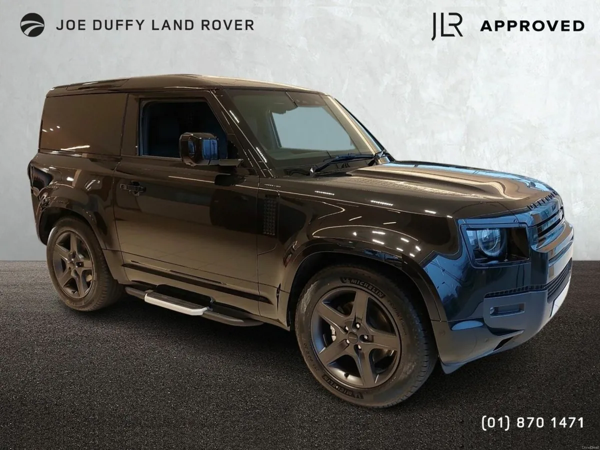 Land Rover Defender X-DYNAMIC SE 3.0 90 D250 - Image 1