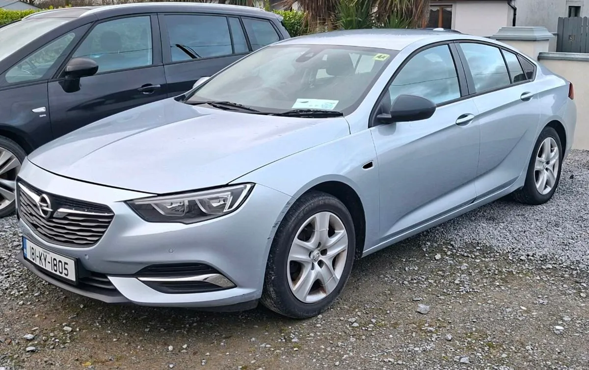 2018 Opel Insignia Grand Sport - Image 1
