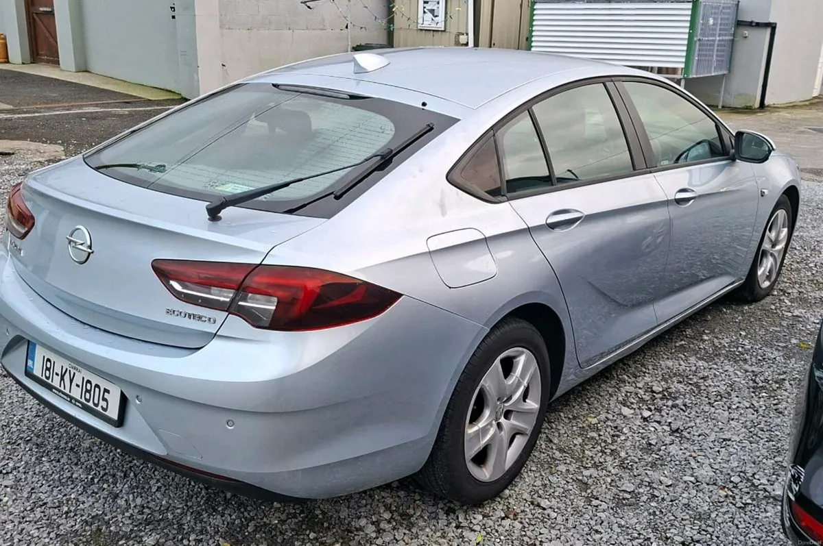 2018 Opel Insignia Grand Sport - Image 3