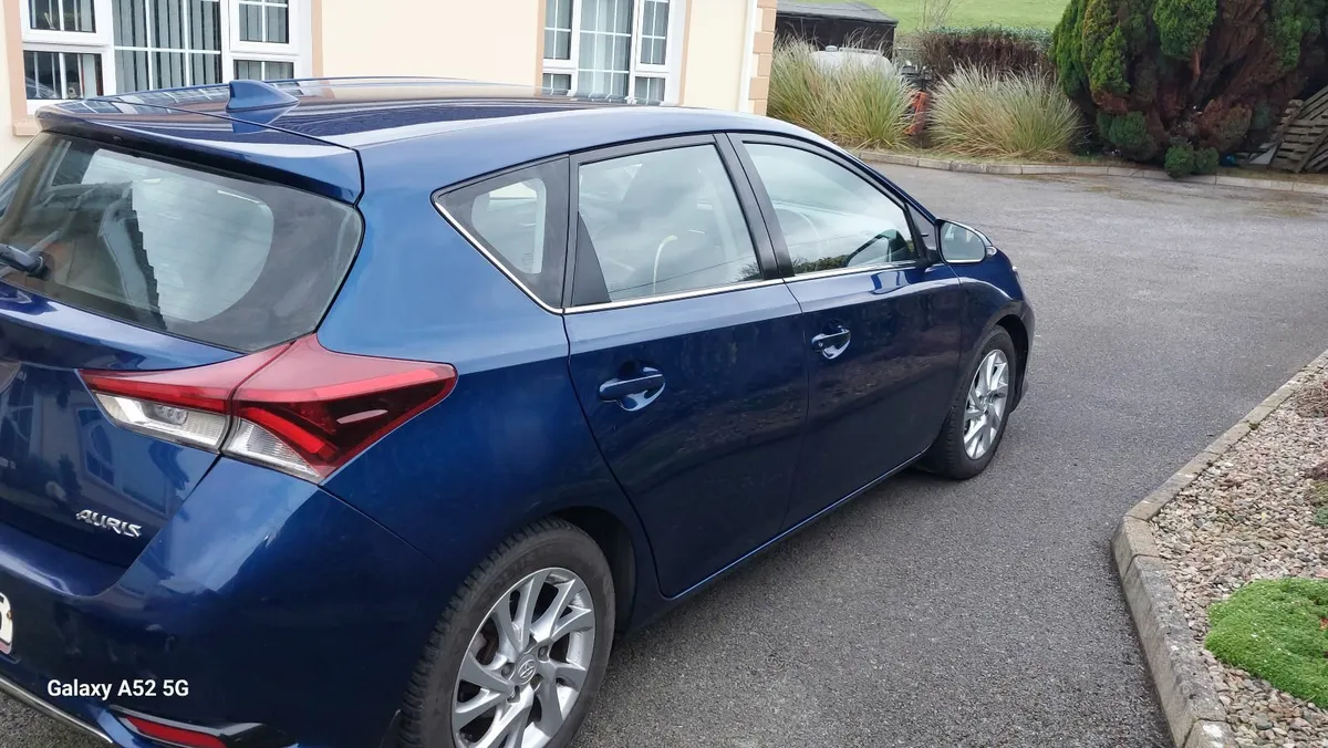 Toyota Auris 2017 - Image 1