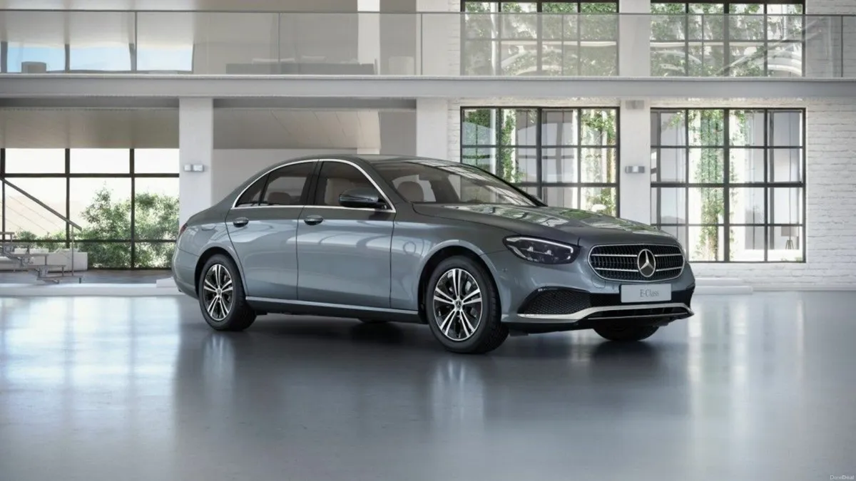 Mercedes-Benz E-Class E 300D 4MATIC Avantgarde Sal - Image 1