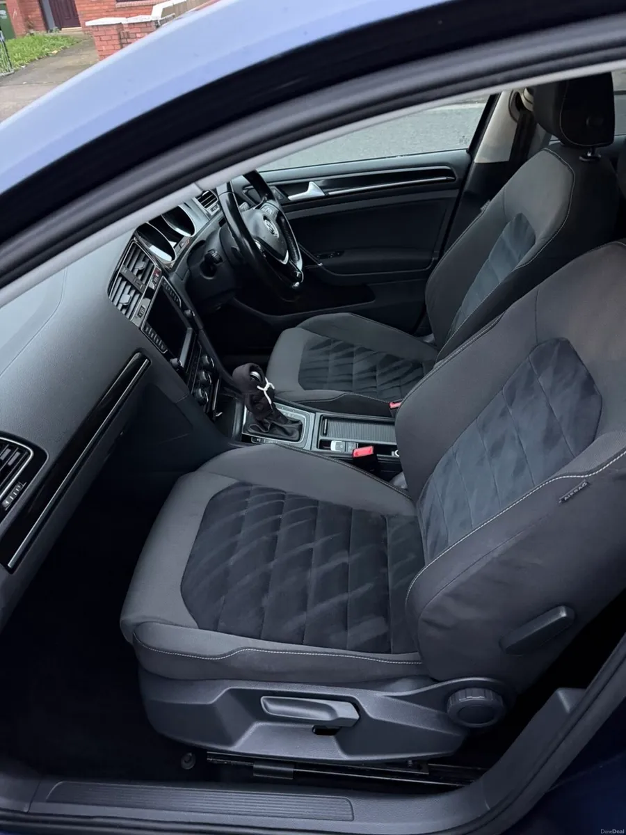 Volkswagen Golf - Image 2