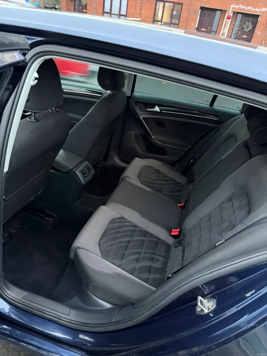 Volkswagen Golf - Image 3