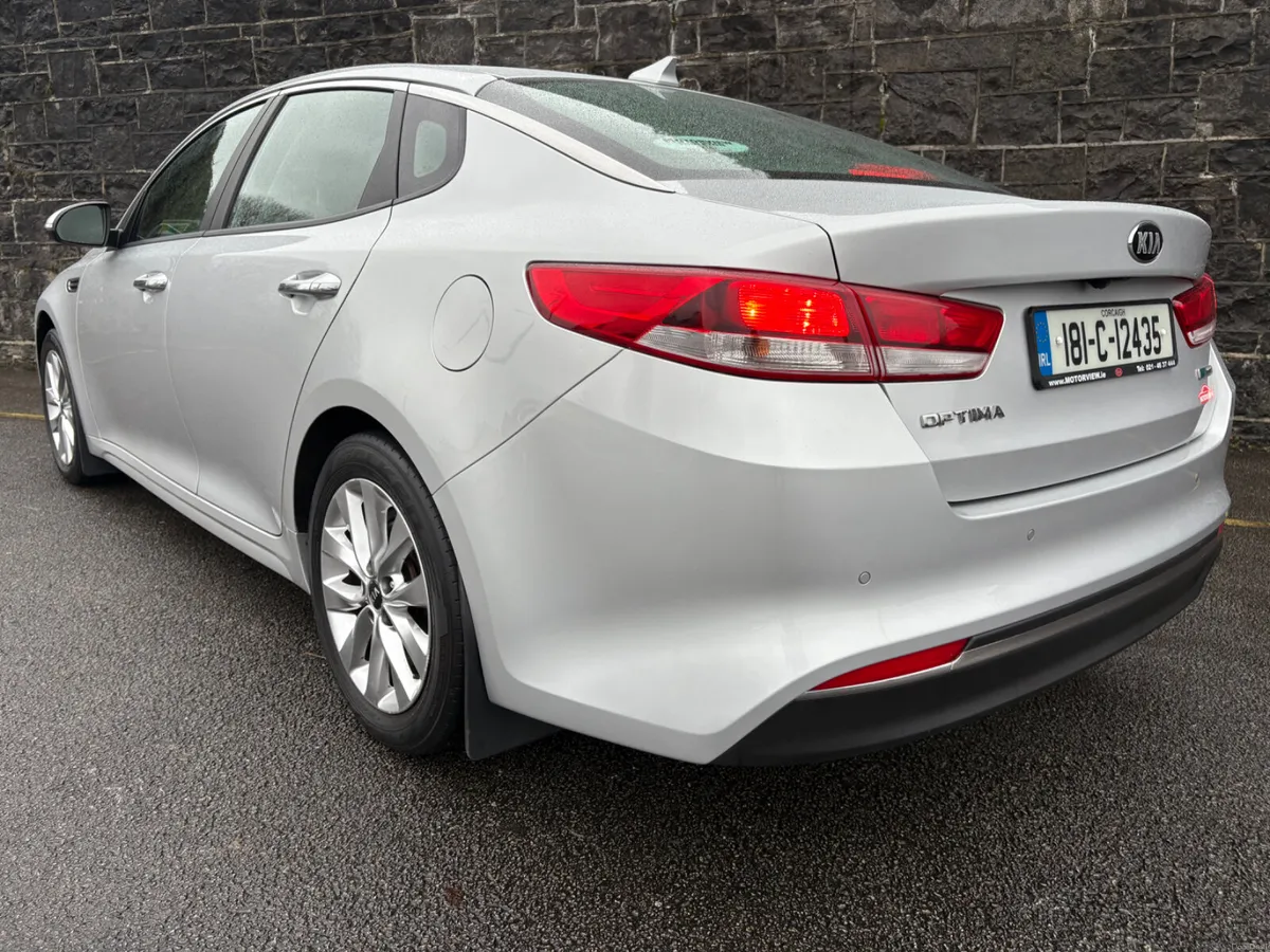 18 Kia Optima!! LOW KMS!! FSH!! Trade ins welcome - Image 2