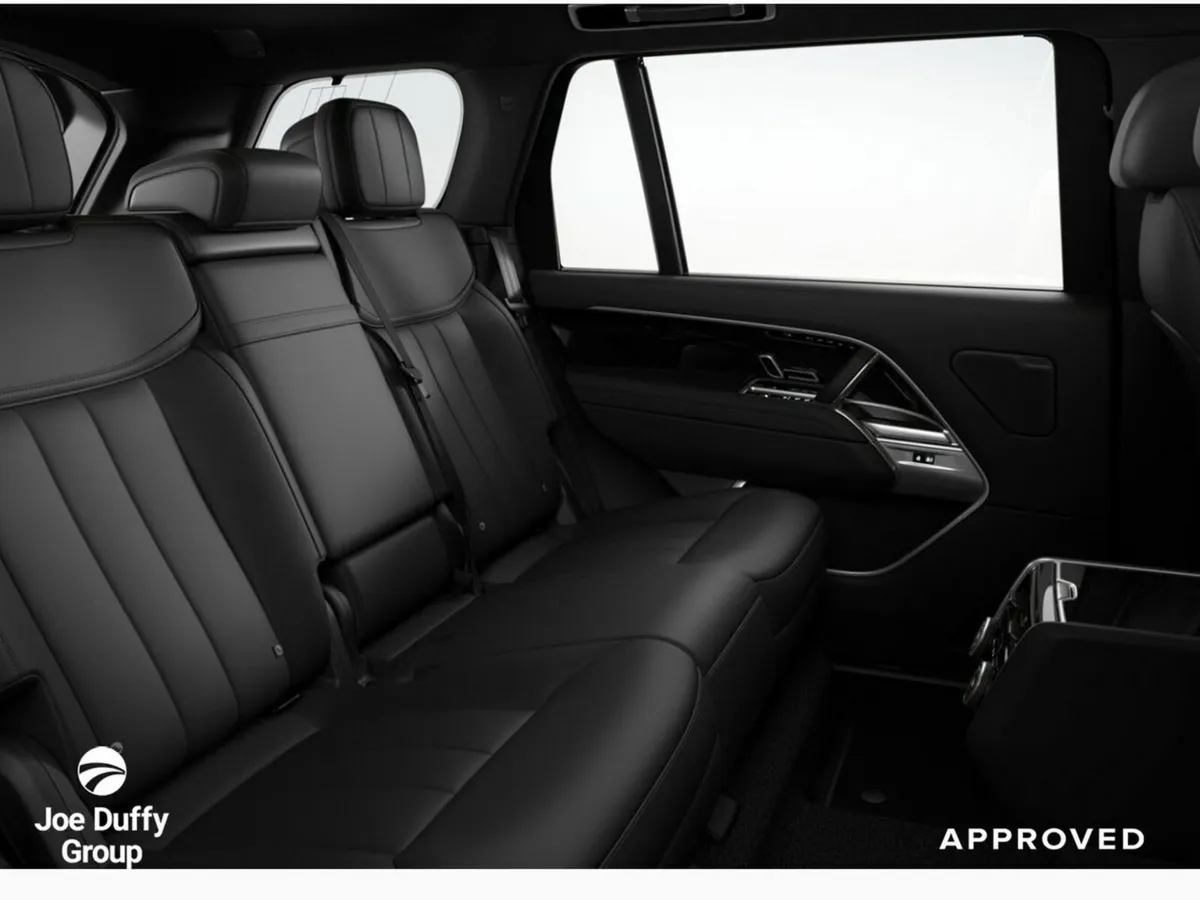 Land Rover Range Rover LWB 460bhp 3.0 HSE PHEV - * - Image 5
