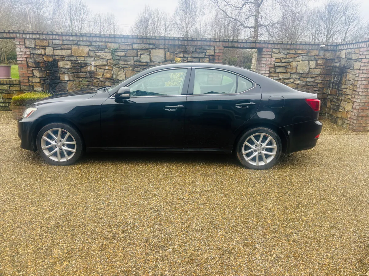 2012 Lexus IS 220 dsl S design - Image 4