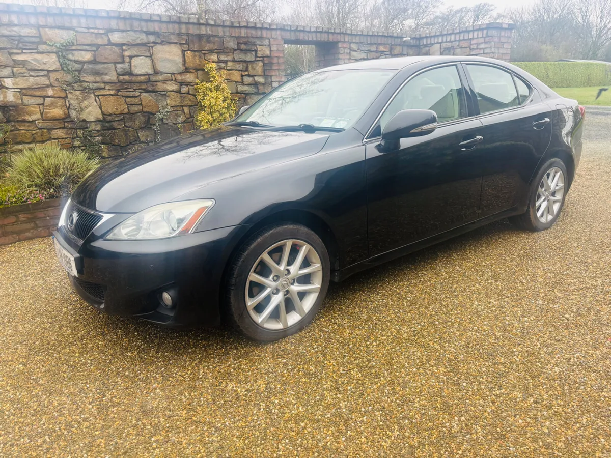 2012 Lexus IS 220 dsl S design - Image 2